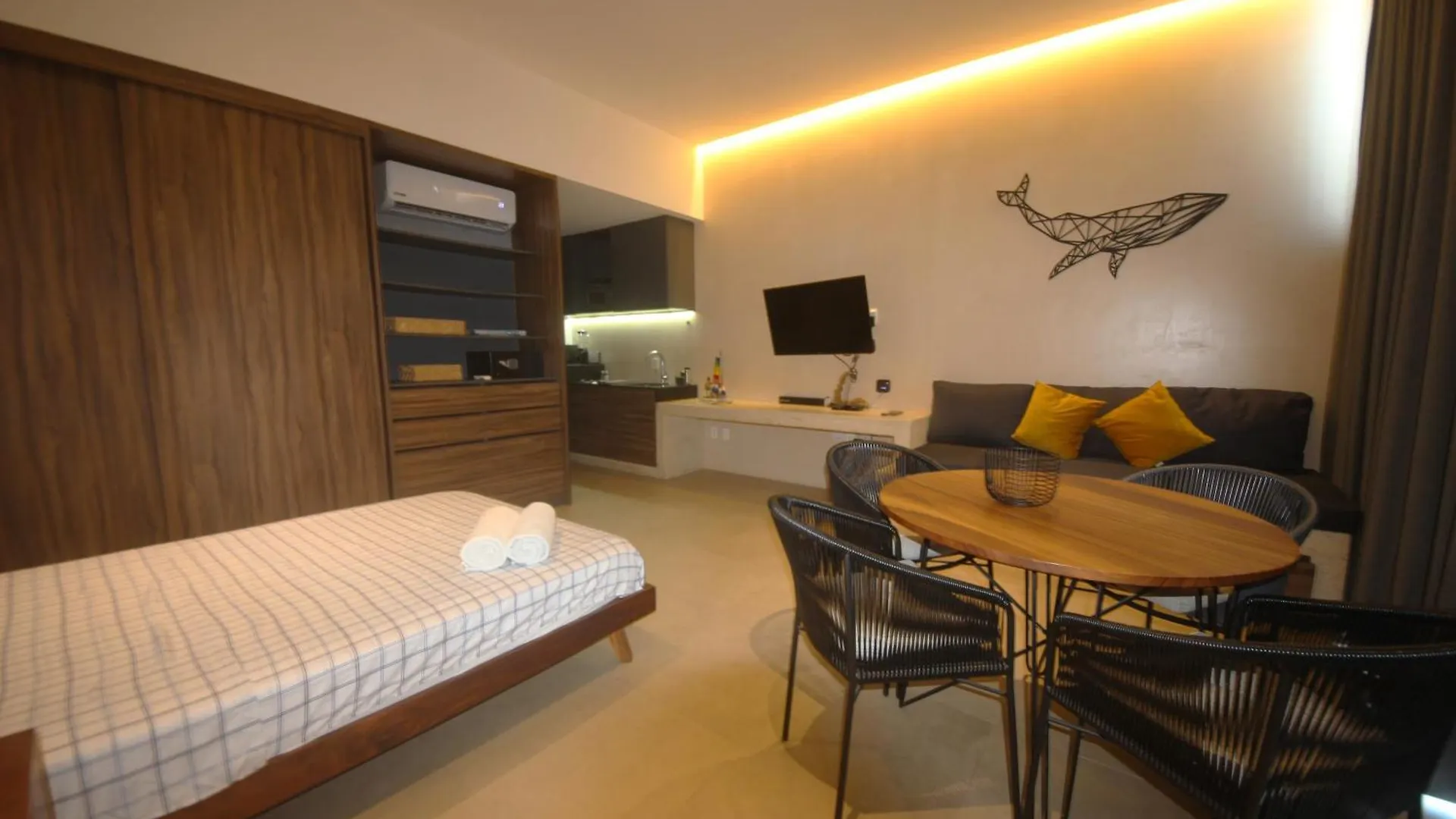 Studio At Best Location, Enchanting Roof Top With Infinity Pool 普拉亚卡门 0*,  墨西哥